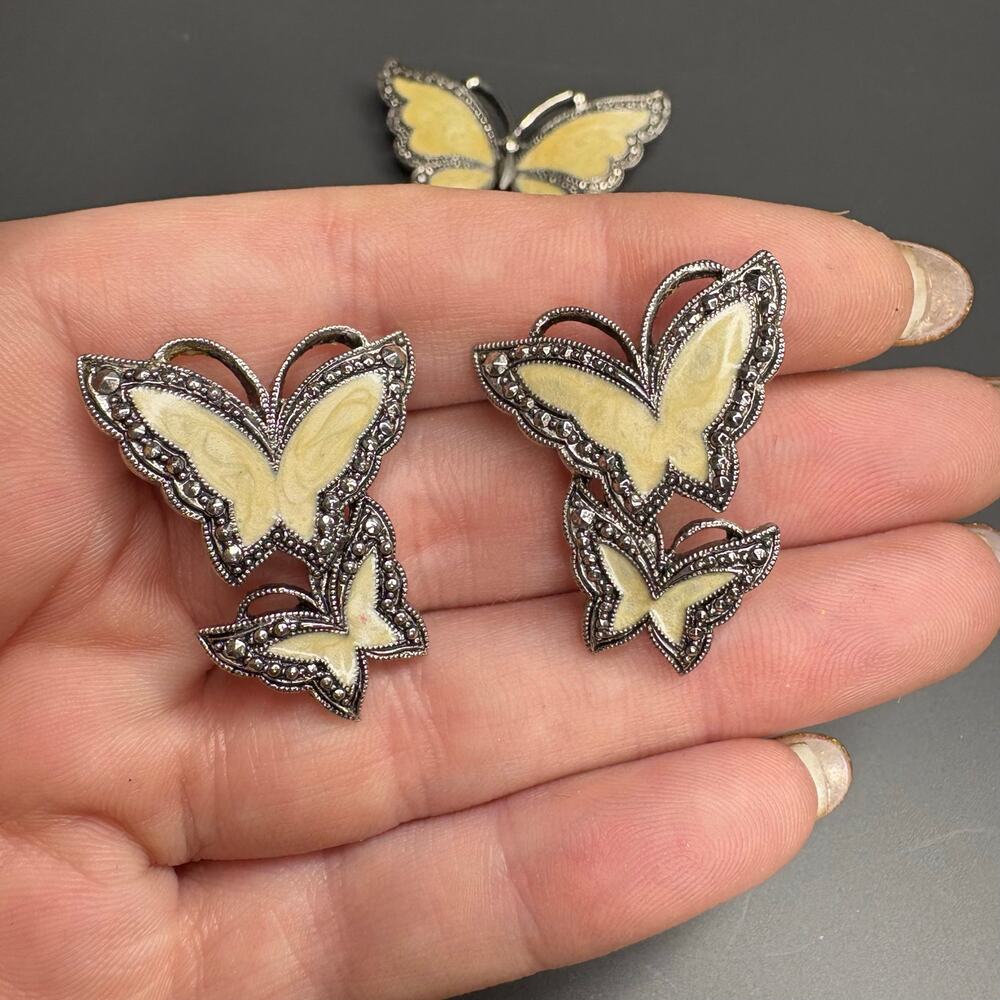 Vintage Butterfly Jewelry Set Brooch and Earrings Vintage Butterflies - Picture 3 of 4